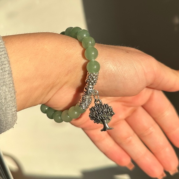 BRAND NEW Aventurine crystal tree of life bracelet - Picture 4 of 5